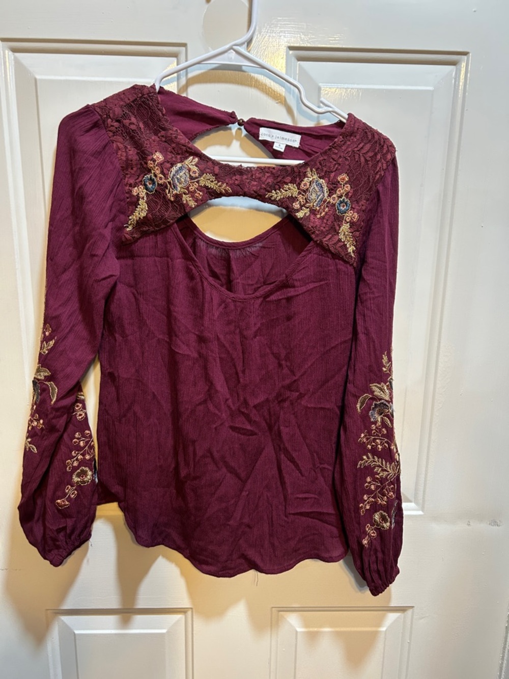 🐣Coco + Jaimeson Embroidered Wine Long-Sleeve Top size S GUC